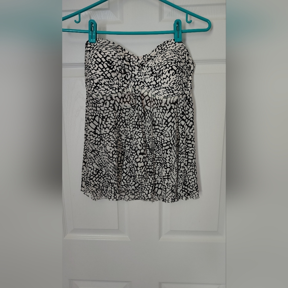 EUC Merona Strapless Flowy Top/Swimtop